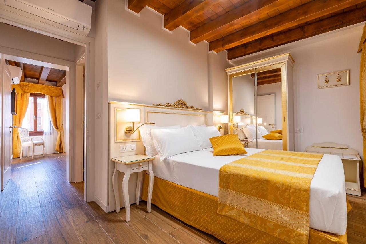ונציה Laguna D'Oro Luxury Apartments מראה חיצוני תמונה