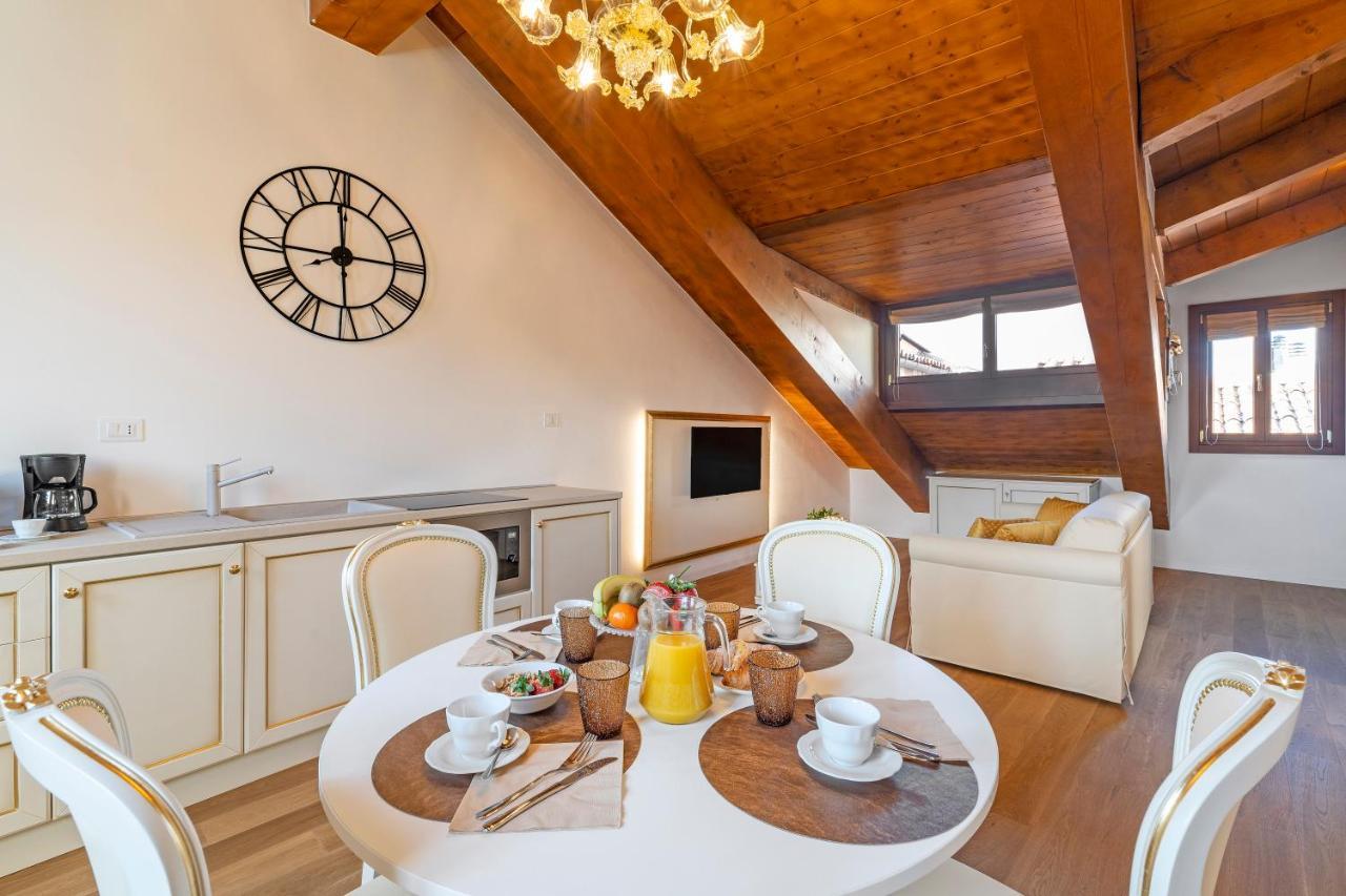 ונציה Laguna D'Oro Luxury Apartments מראה חיצוני תמונה